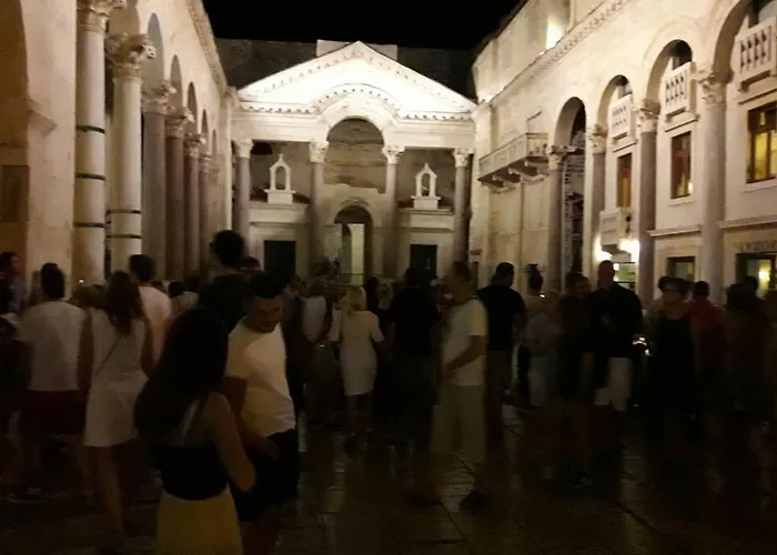 Seven Castles P * Kaštela