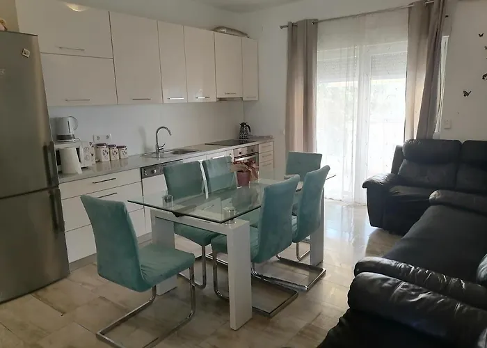 Seven Castles P * Kaštela